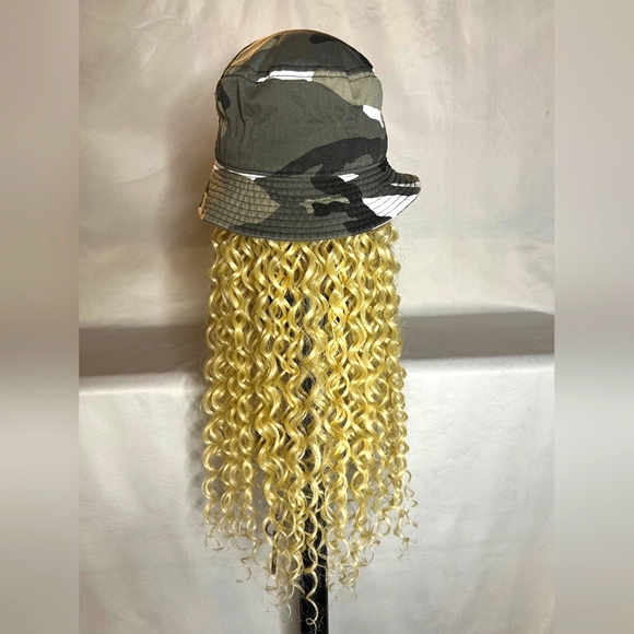 Camouflage bucket hat wig 24' - Picture 3 of 4